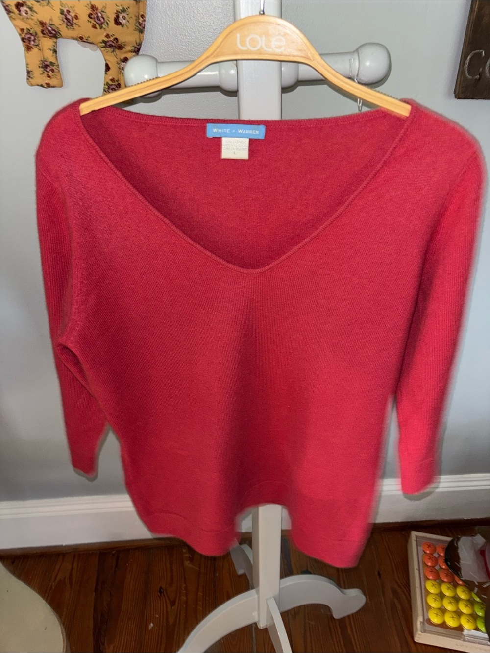White + Warren Coral Cashmere V-Neck Sweater